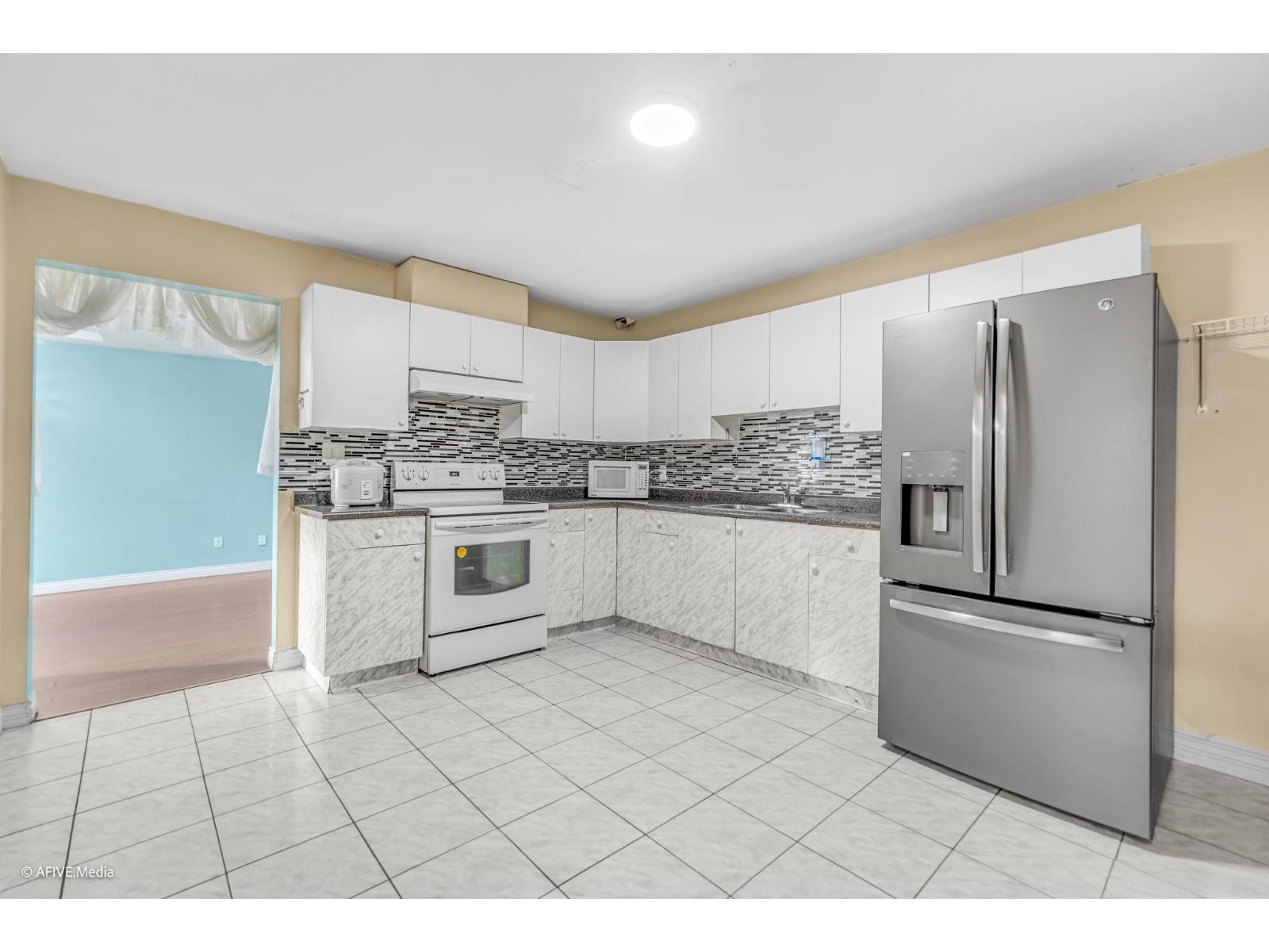 9833 Ne 128 Street, Surrey, British Columbia  V3T 2Y5 - Photo 25 - R3125483