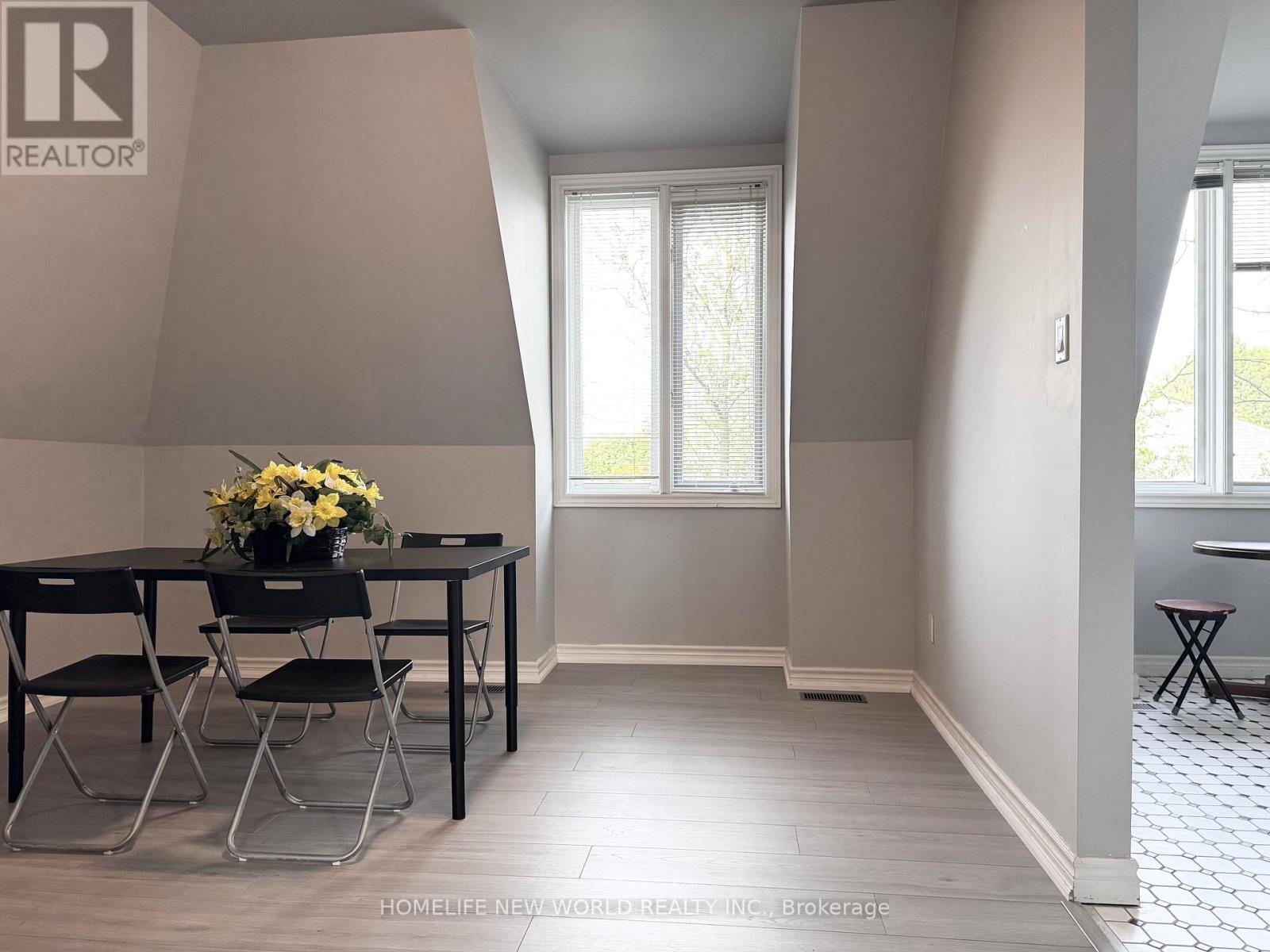 Coach House - 52c Post Road, Toronto, Ontario  M3B 1H8 - Photo 5 - C13157592