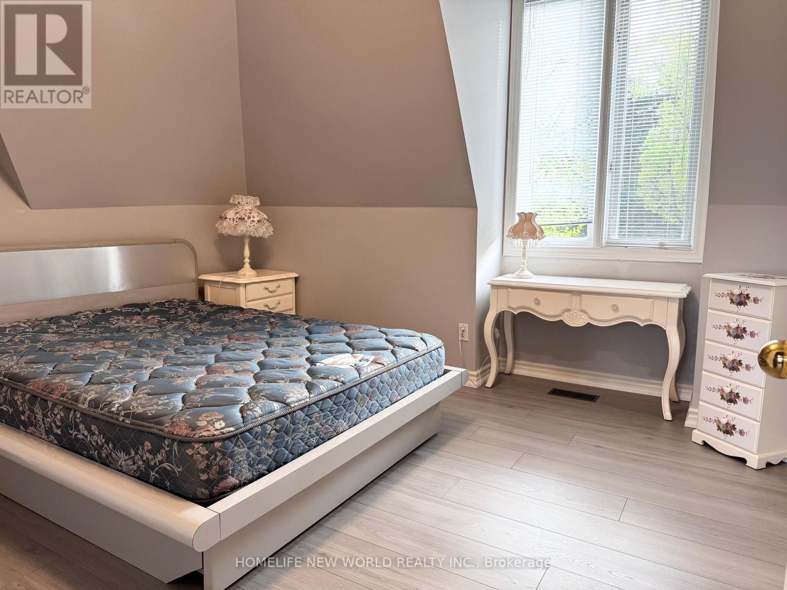 Coach House - 52c Post Road, Toronto, Ontario  M3B 1H8 - Photo 7 - C13157592