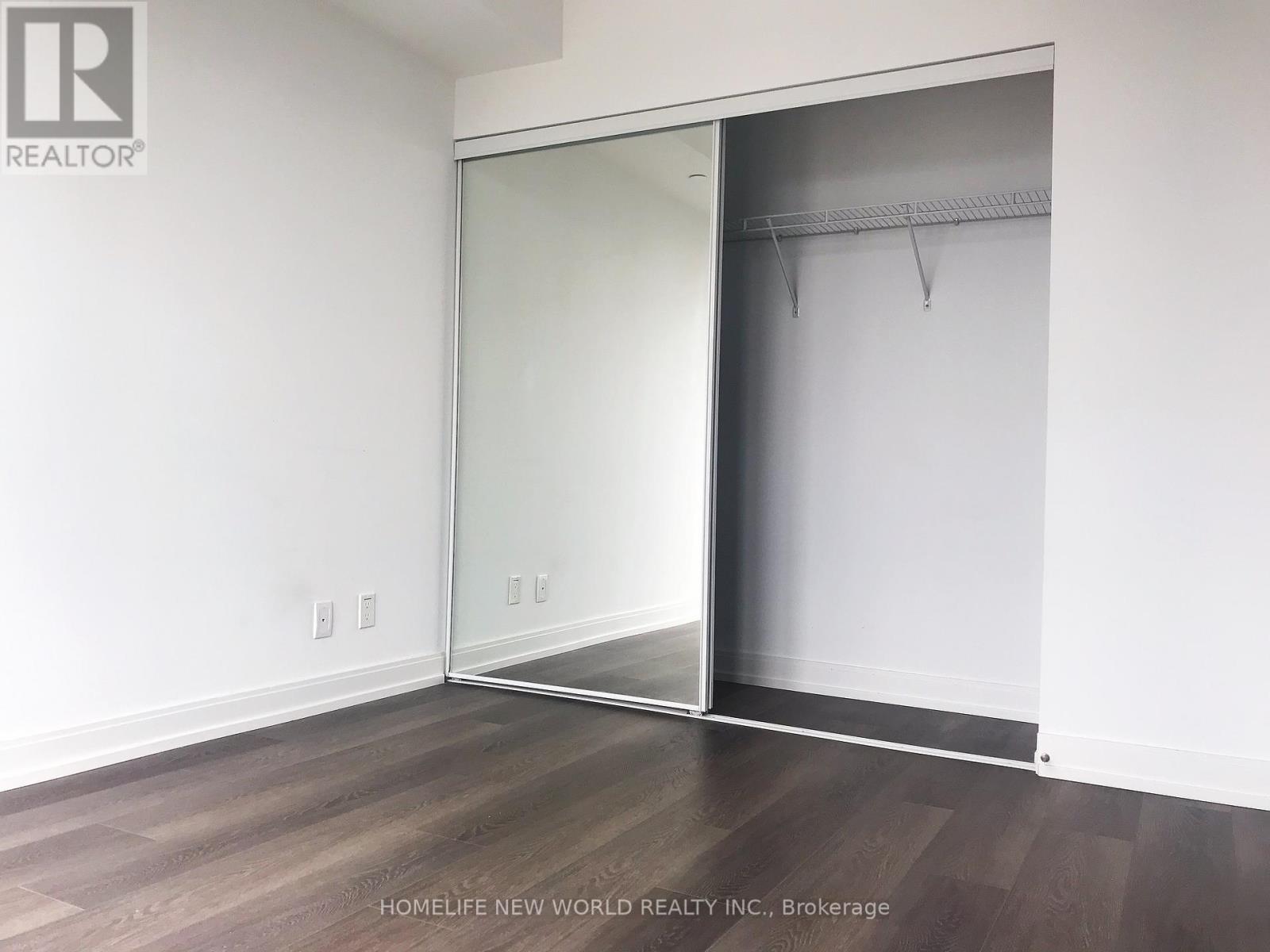 1806 - 181 Dundas Street E, Toronto, Ontario  M5A 0N5 - Photo 4 - C13157648