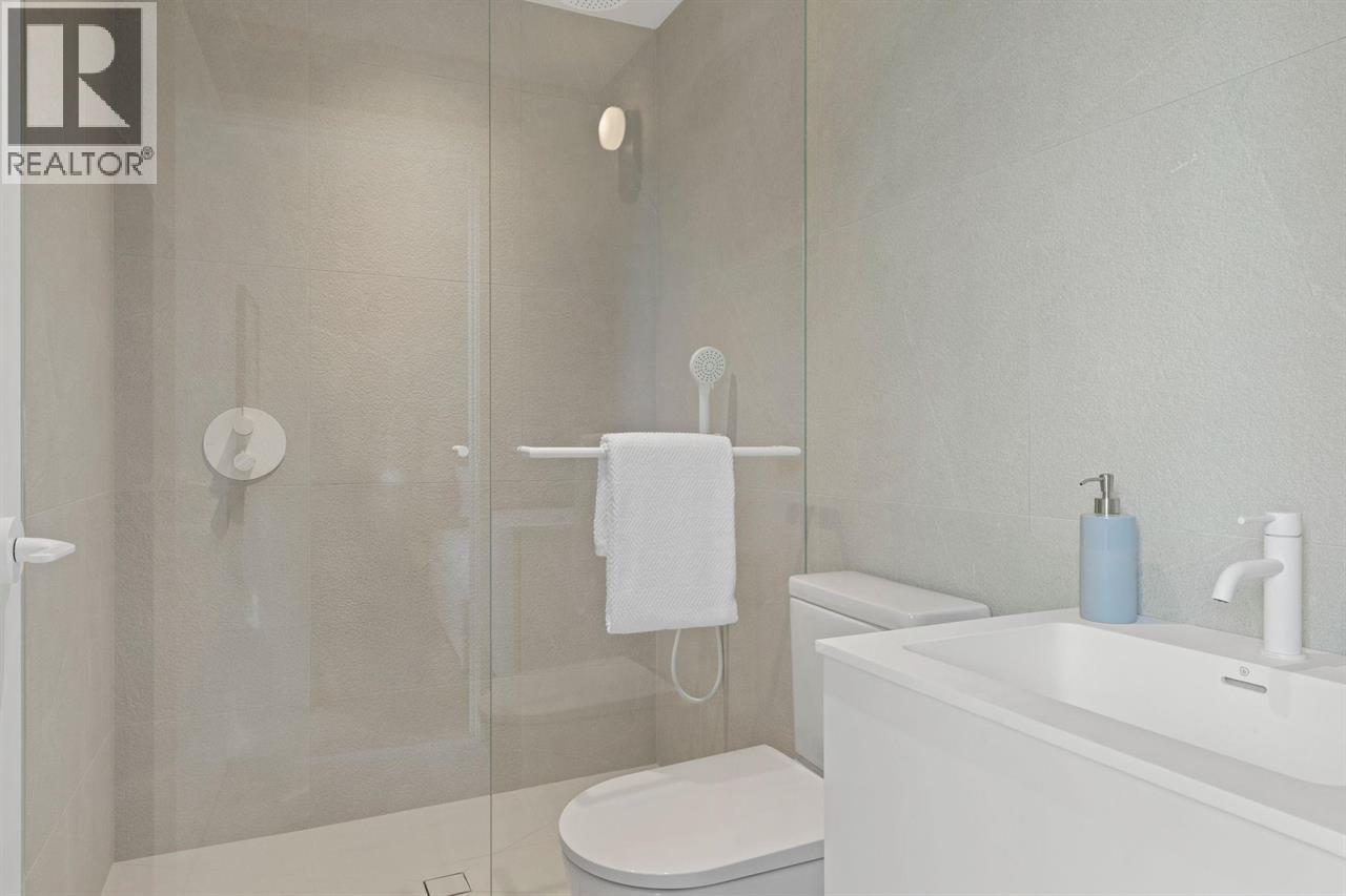 2 2830 Musqueamview Street, Vancouver, British Columbia  V6K 2R9 - Photo 21 - R3126422