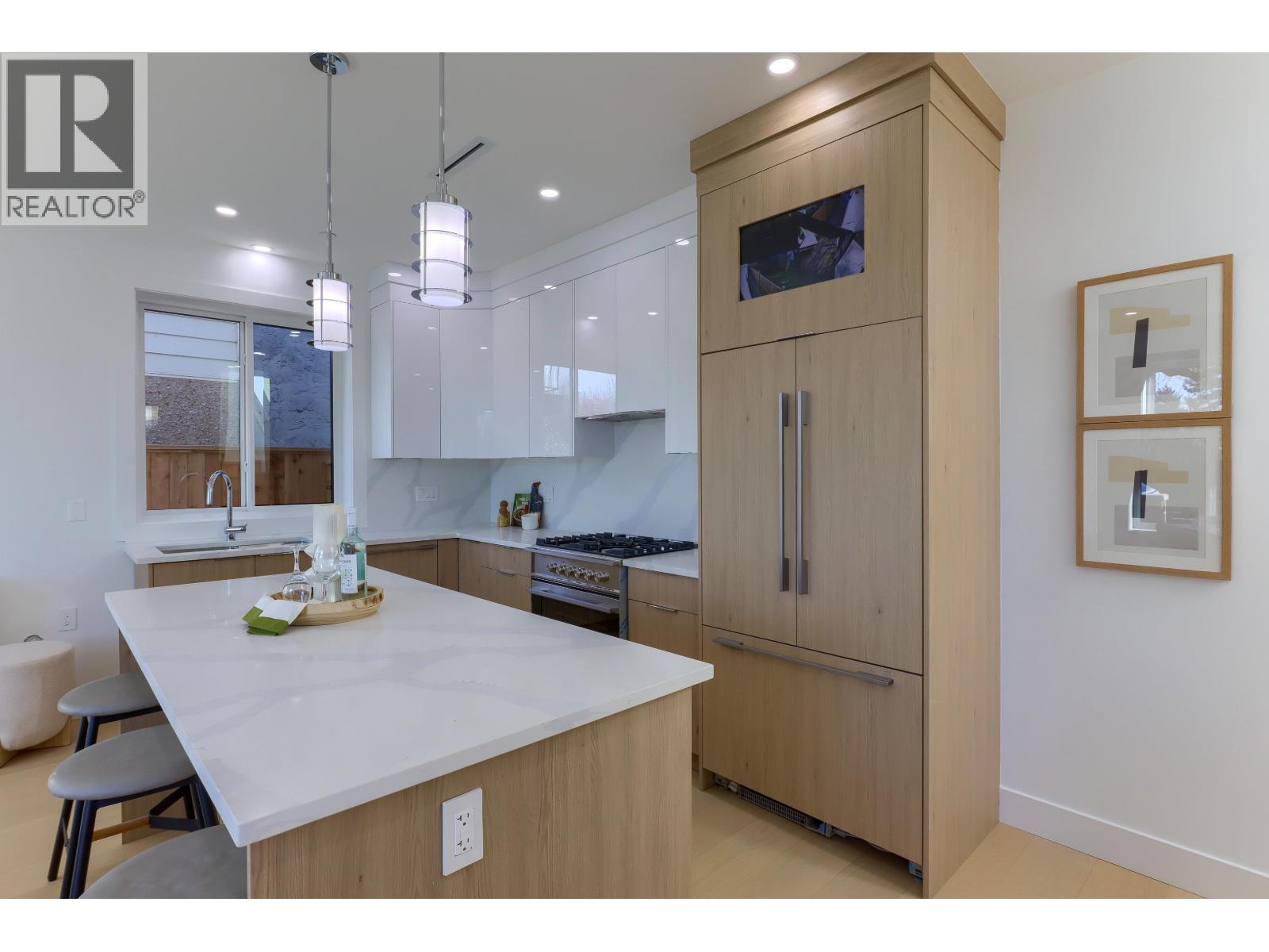 1 4742 St. Catherines Street, Vancouver, British Columbia  V5V 4M7 - Photo 10 - R3126435
