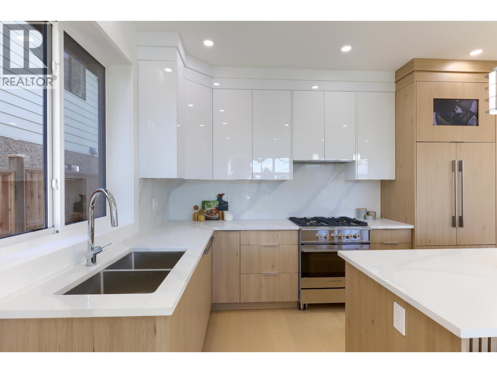 1 4742 St. Catherines Street, Vancouver, British Columbia  V5V 4M7 - Photo 12 - R3126435