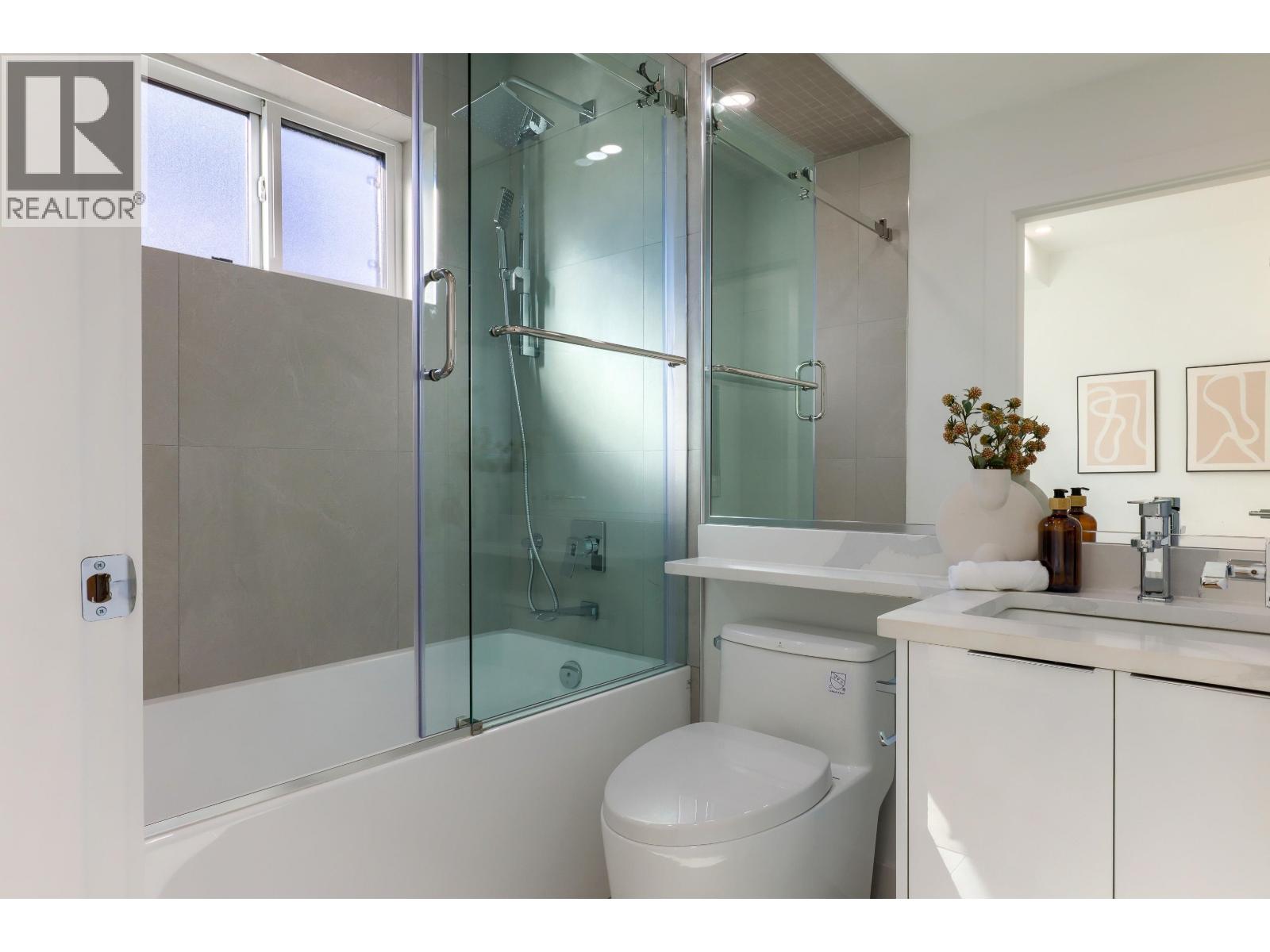 1 4742 St. Catherines Street, Vancouver, British Columbia  V5V 4M7 - Photo 6 - R3126435