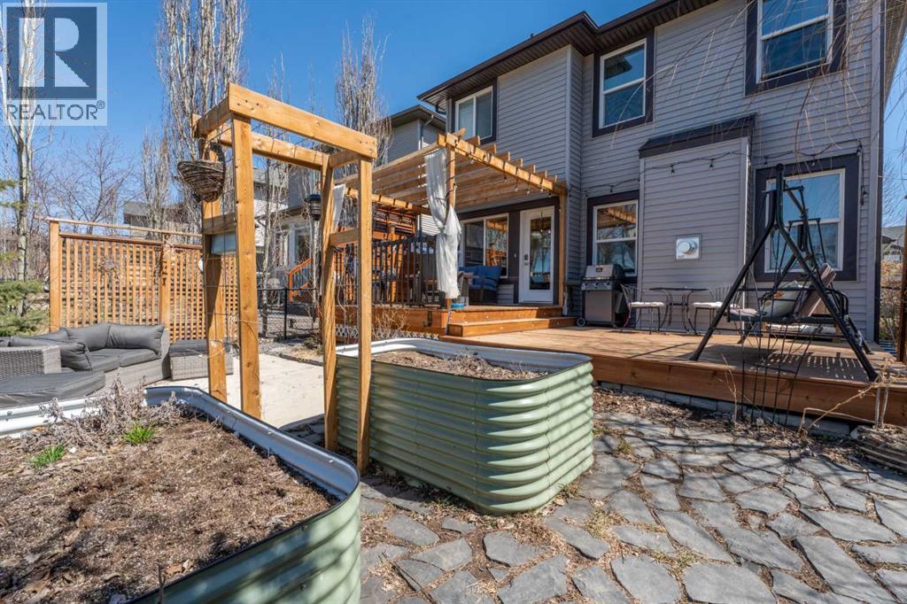 64 Drake Landing Crescent, Okotoks, Alberta  T1S 0E6 - Photo 45 - A2307166