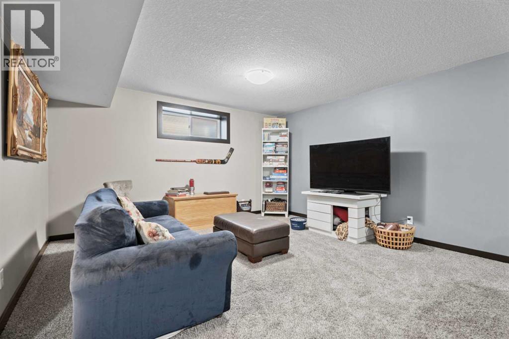 64 Drake Landing Crescent, Okotoks, Alberta  T1S 0E6 - Photo 39 - A2307166