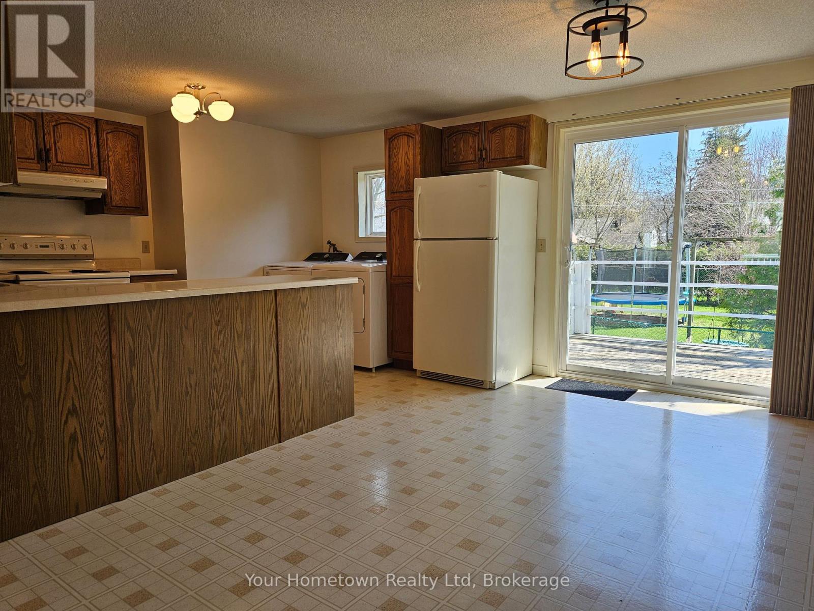 210 Albert Street W, Centre Wellington, Ontario  N1M 1X4 - Photo 6 - X13157496