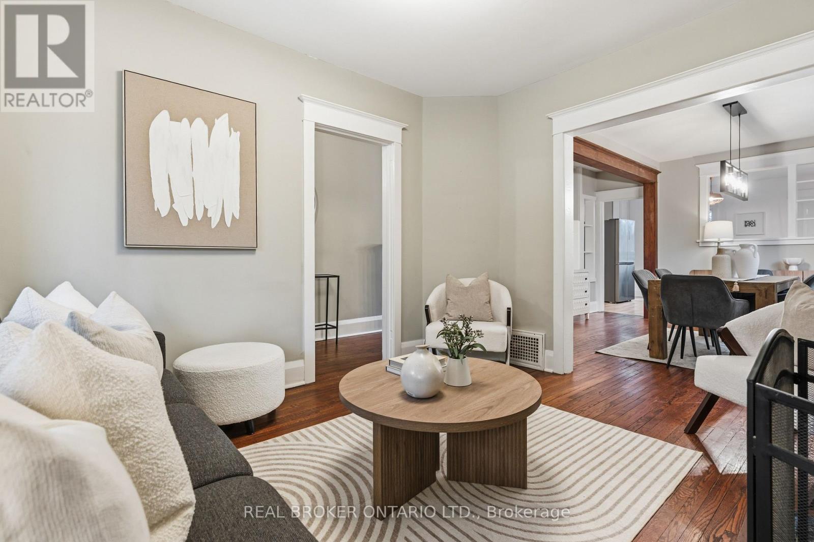 136 Blantyre Avenue, Toronto, Ontario  M1N 2R5 - Photo 7 - E13157630