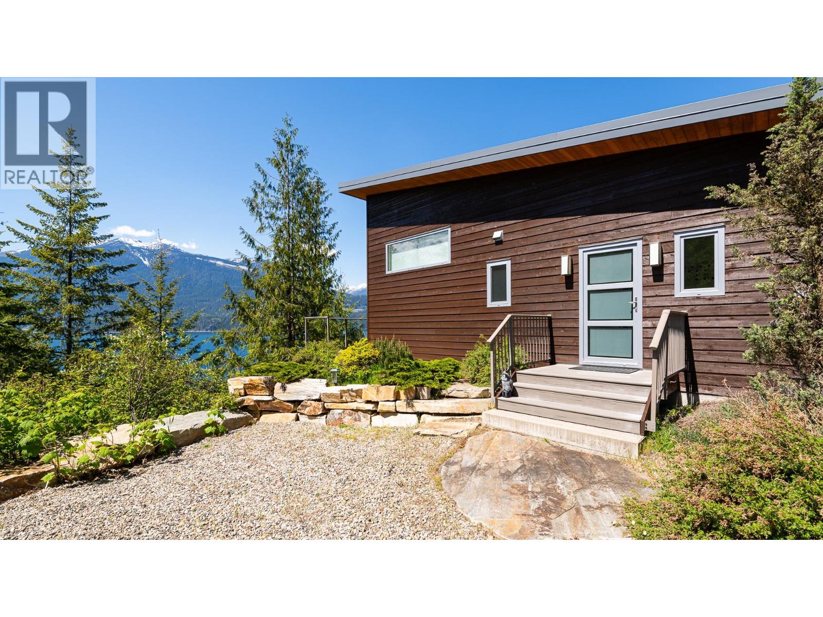 17246 Pilot Bay Road, Crawford Bay, British Columbia  V0B 1X0 - Photo 28 - 10386004