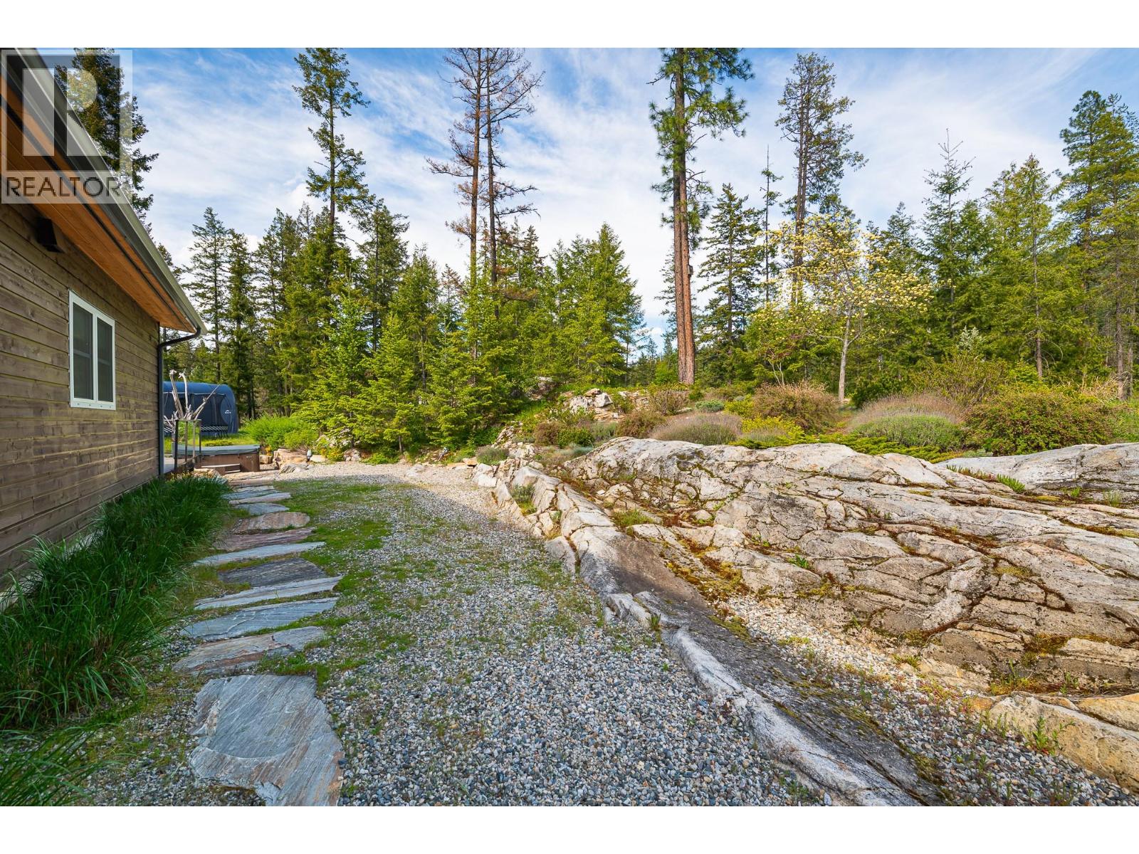 17246 Pilot Bay Road, Crawford Bay, British Columbia  V0B 1X0 - Photo 31 - 10386004