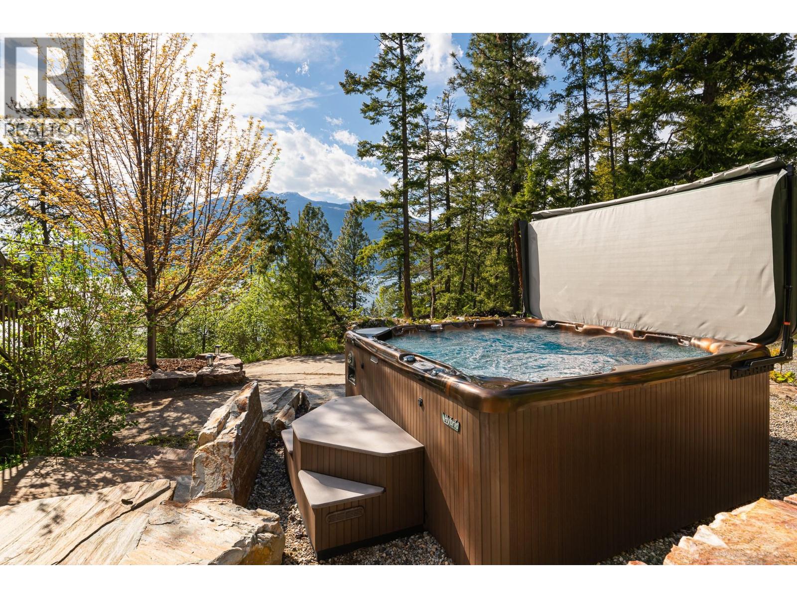 17246 Pilot Bay Road, Crawford Bay, British Columbia  V0B 1X0 - Photo 27 - 10386004