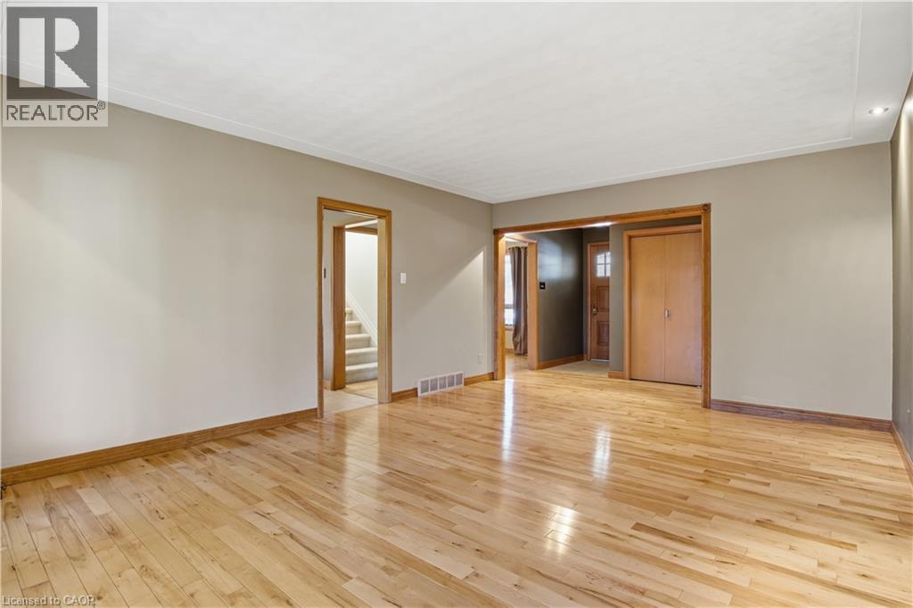 34 Yule Place, Kitchener, Ontario  N2B 2J8 - Photo 9 - 40831449