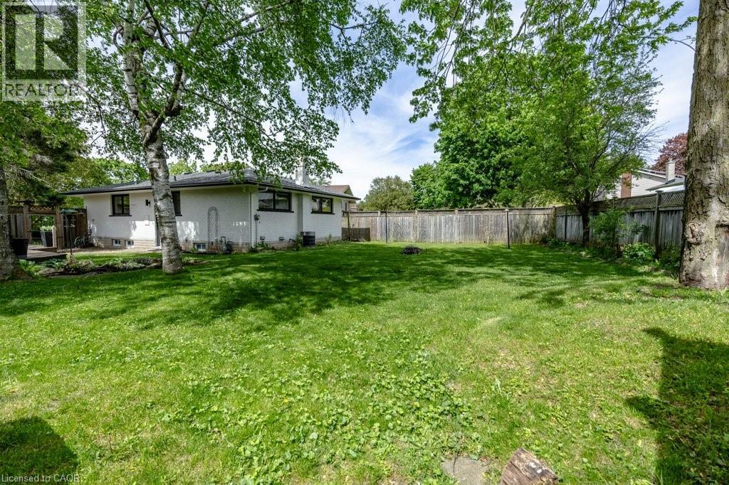 22 Charlotte Crescent, Kitchener, Ontario  N2B 2K3 - Photo 34 - 40831549