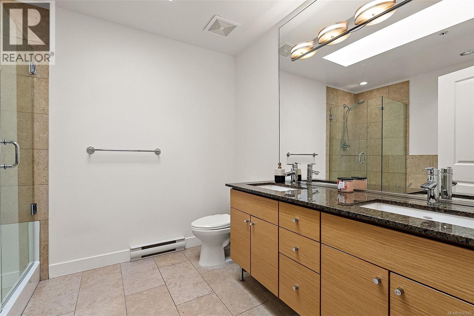 2 1696 Pear St, Saanich, British Columbia  V8P 2A6 - Photo 25 - 1037565