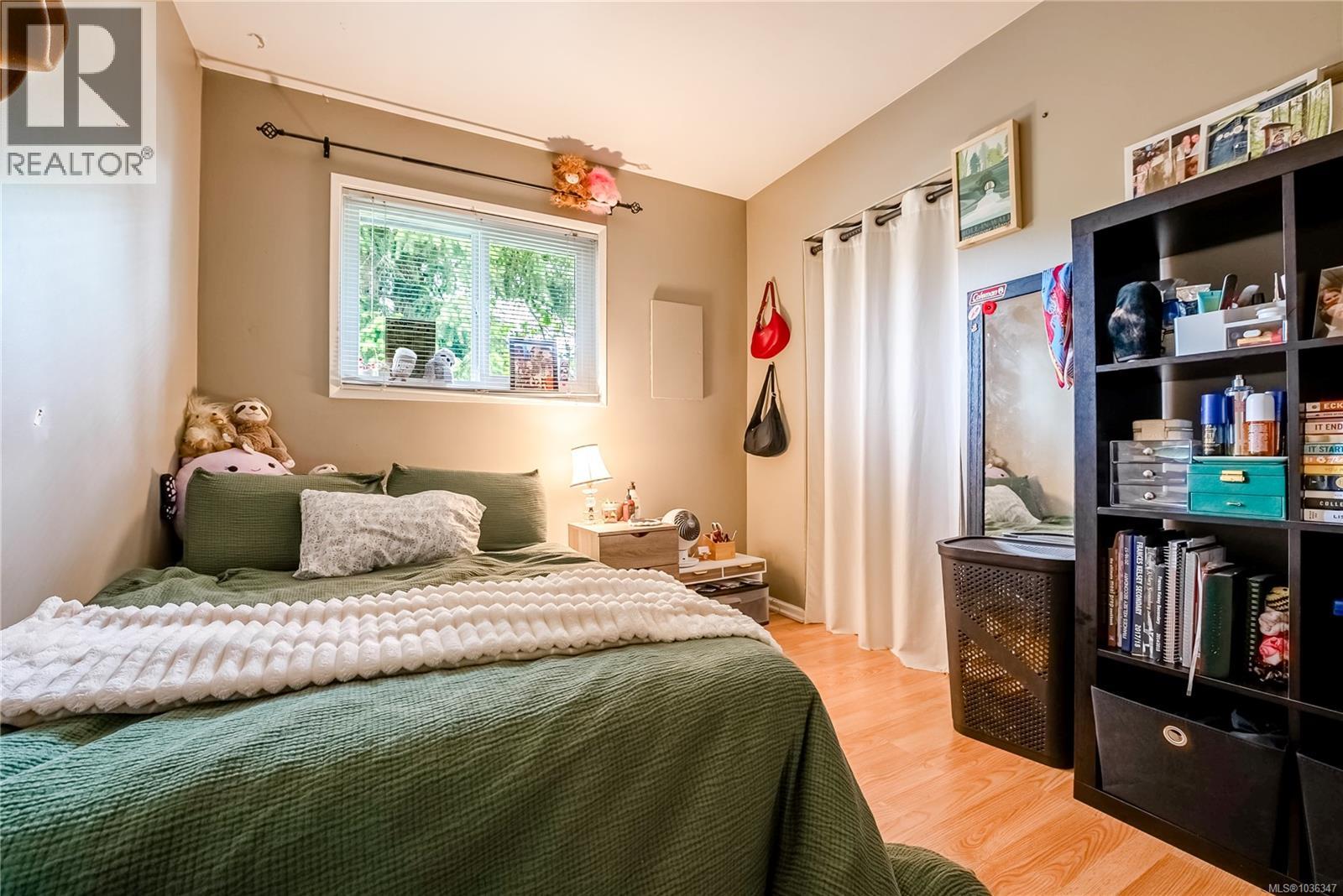 4120 Quadra St, Saanich, British Columbia  V8X 3B9 - Photo 19 - 1036347