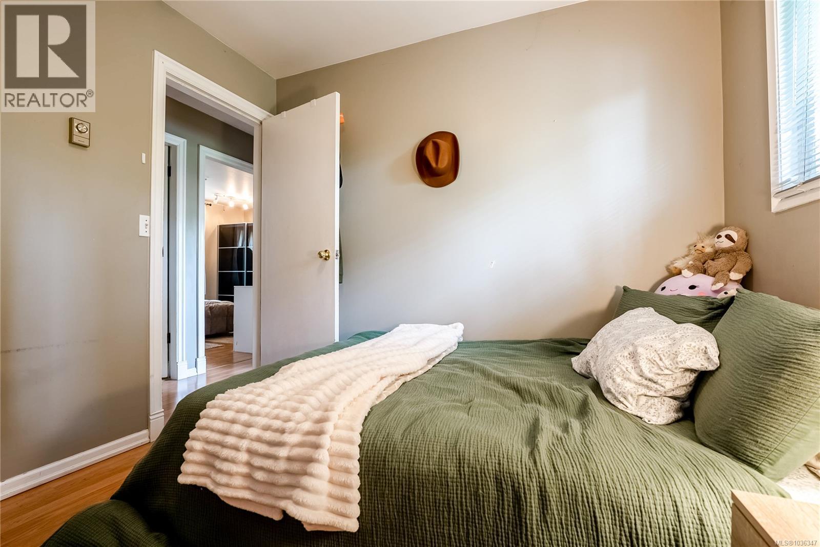 4120 Quadra St, Saanich, British Columbia  V8X 3B9 - Photo 20 - 1036347