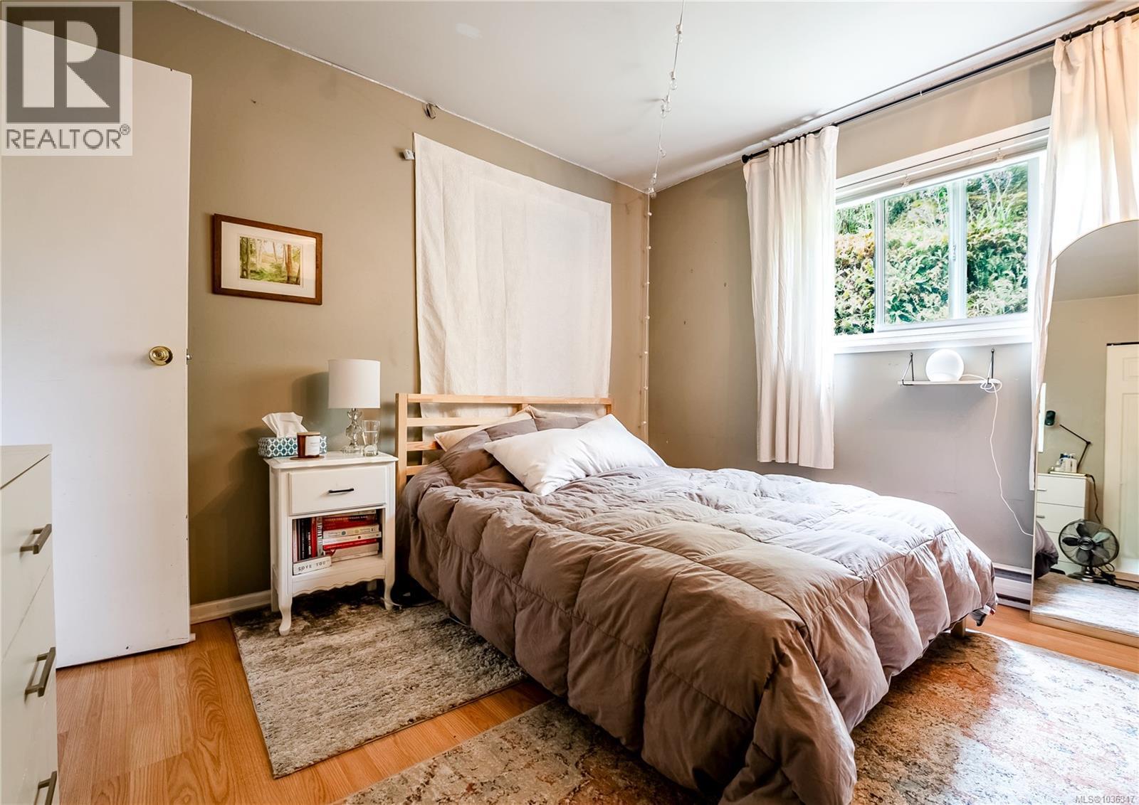 4120 Quadra St, Saanich, British Columbia  V8X 3B9 - Photo 26 - 1036347