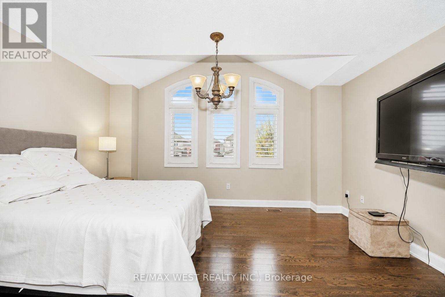 39 Sylwood Crescent, Vaughan, Ontario  L6A 2R2 - Photo 8 - N13157634