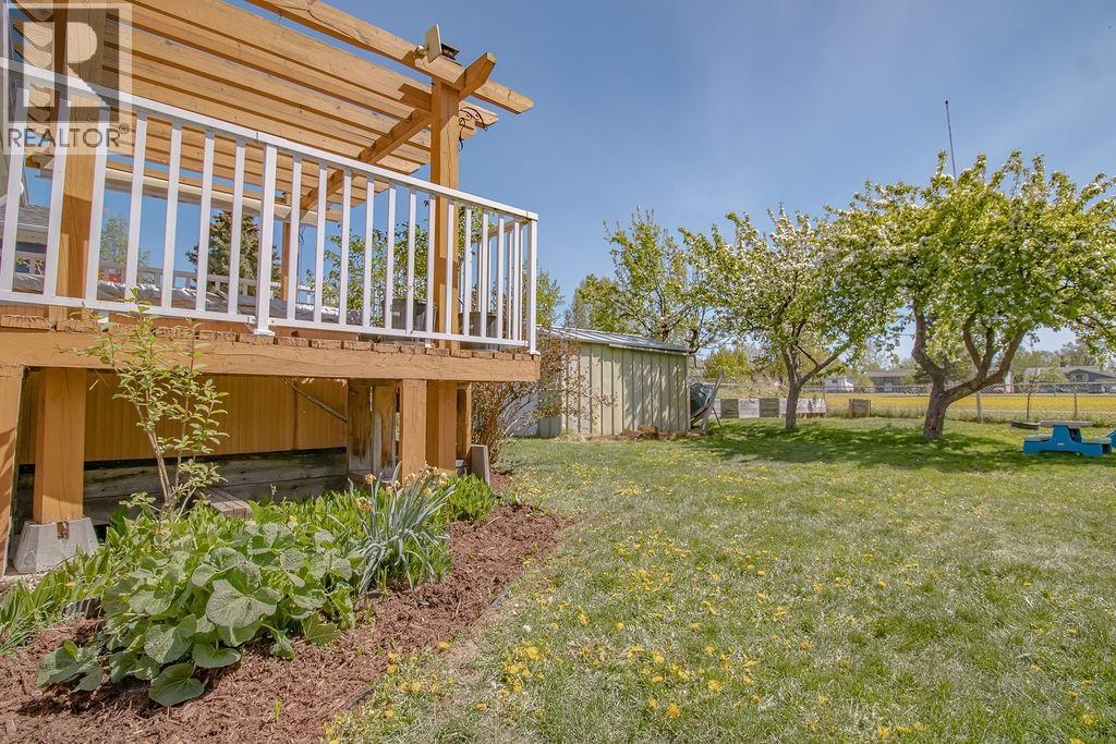 273 Dogwood Street, Fort St. James, British Columbia  V0J 1P0 - Photo 30 - R3126004