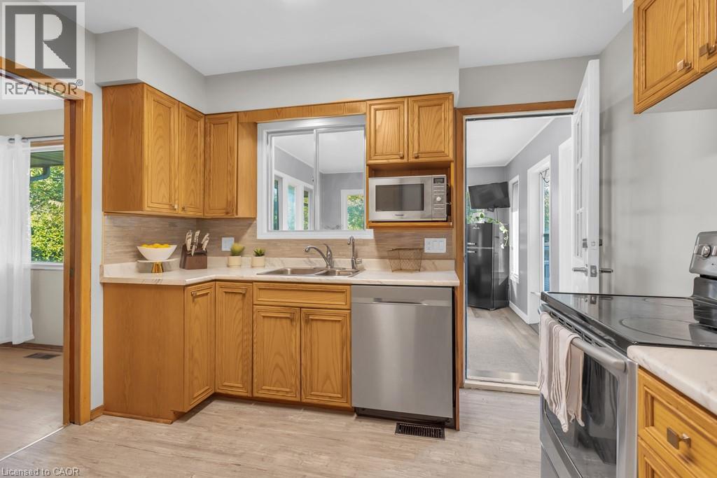 240 Elliott Street, Cambridge, Ontario  N1R 2K9 - Photo 7 - 40831511