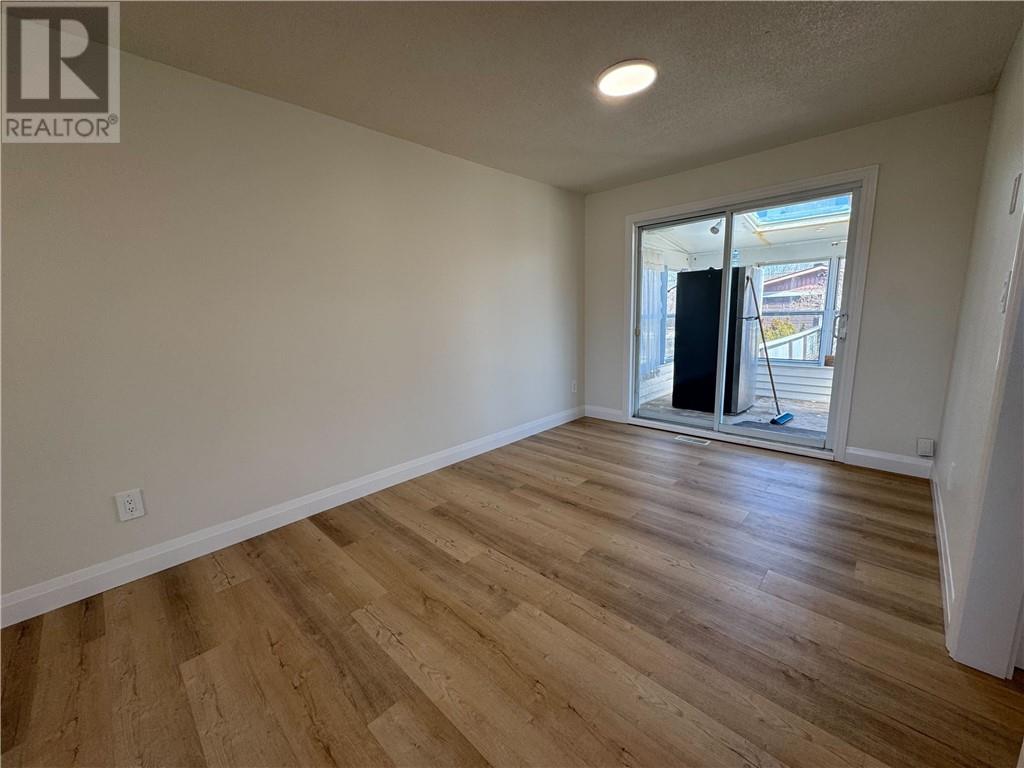2600 Municipal Road Unit# Upper, Val Caron, Ontario  P3N 1K6 - Photo 18 - 2127926