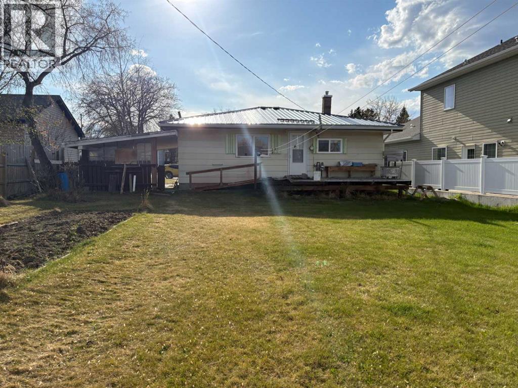 5223 49 Street, Rocky Mountain House, Alberta  T4T 1G6 - Photo 2 - A2308570