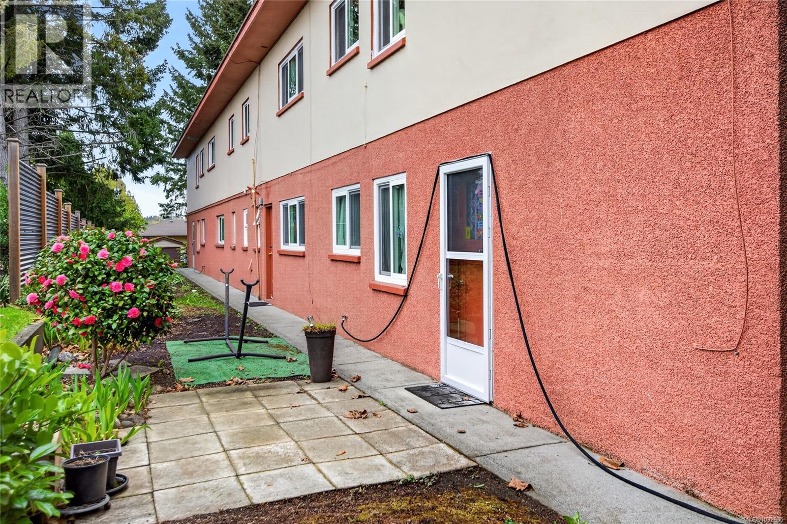 575 14th St, Courtenay, British Columbia  V9N 1W4 - Photo 21 - 1032835