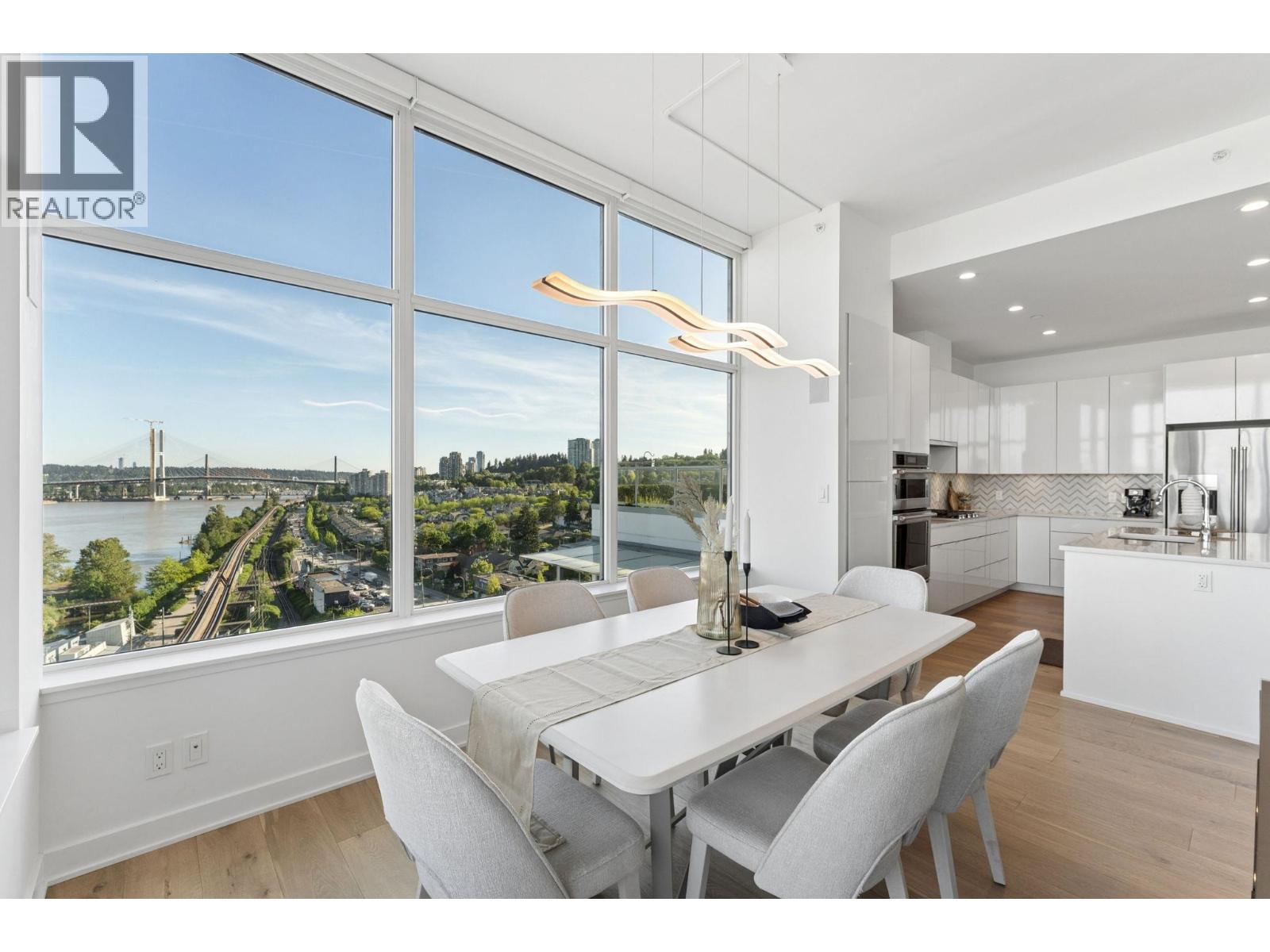 Ph2 200 Nelson's Crescent, New Westminster, British Columbia V3L 0H9 - Photo 11 - R3125307