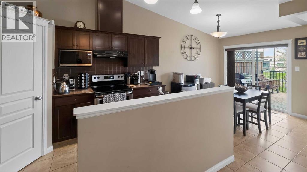 751 Silkstone Close W, Lethbridge, Alberta  T1J 4B9 - Photo 10 - A2313230