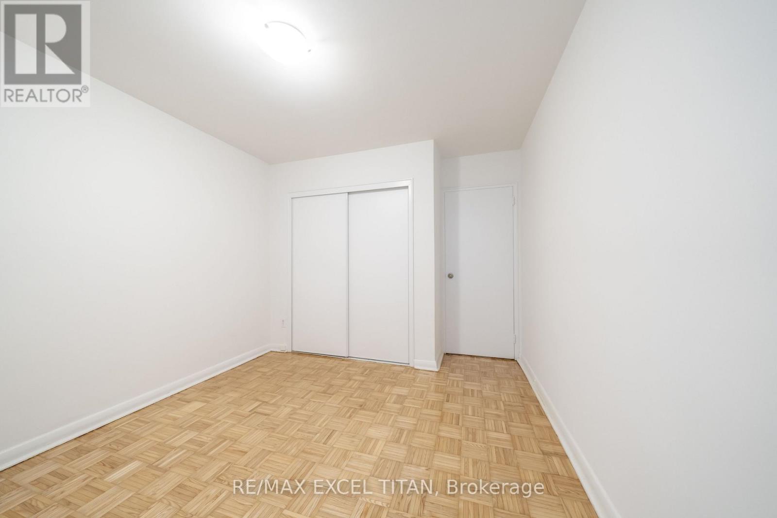 M9 - 77 Erskine Avenue, Toronto, Ontario  M4P 1Y5 - Photo 4 - C13157380