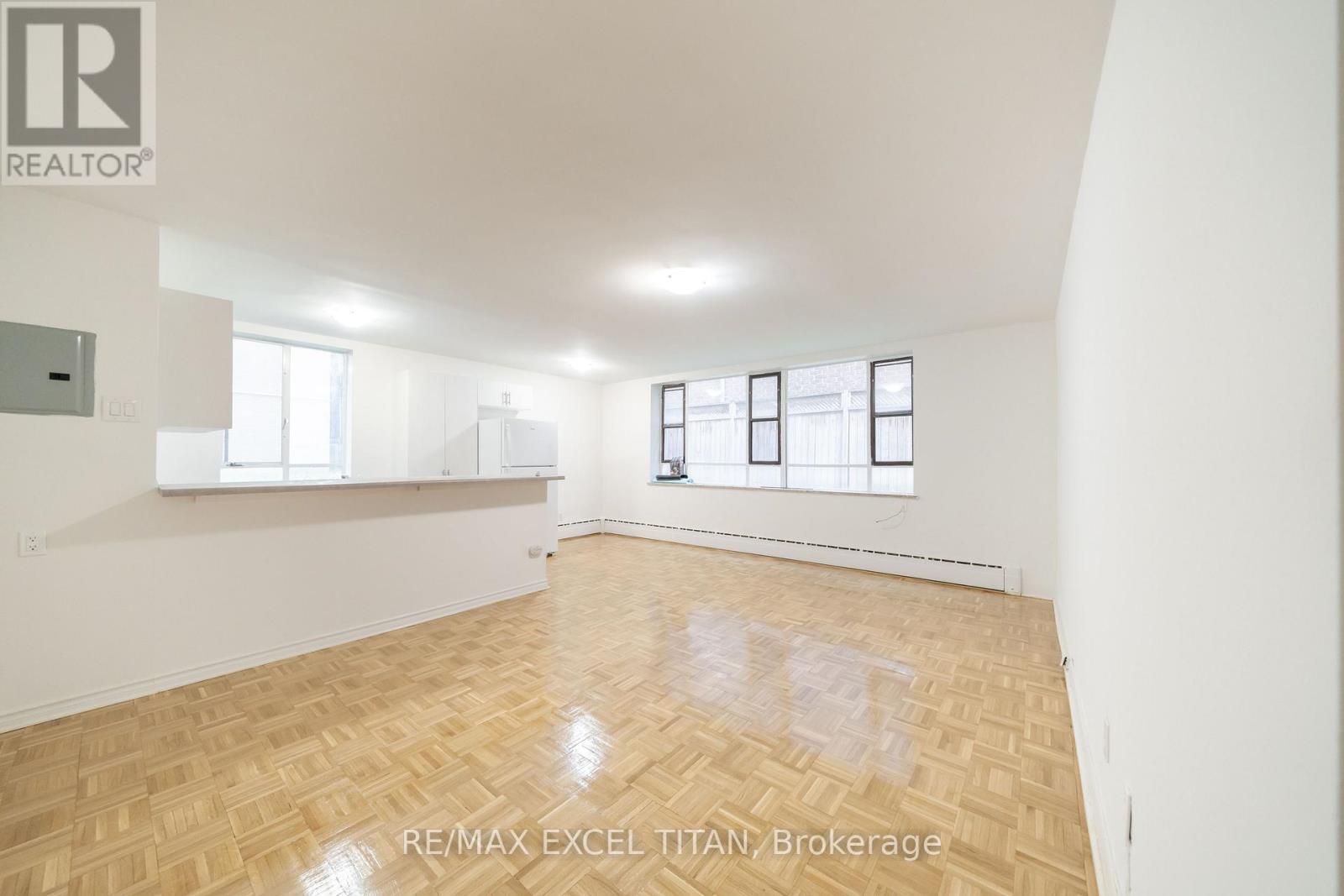 M9 - 77 Erskine Avenue, Toronto, Ontario  M4P 1Y5 - Photo 6 - C13157380