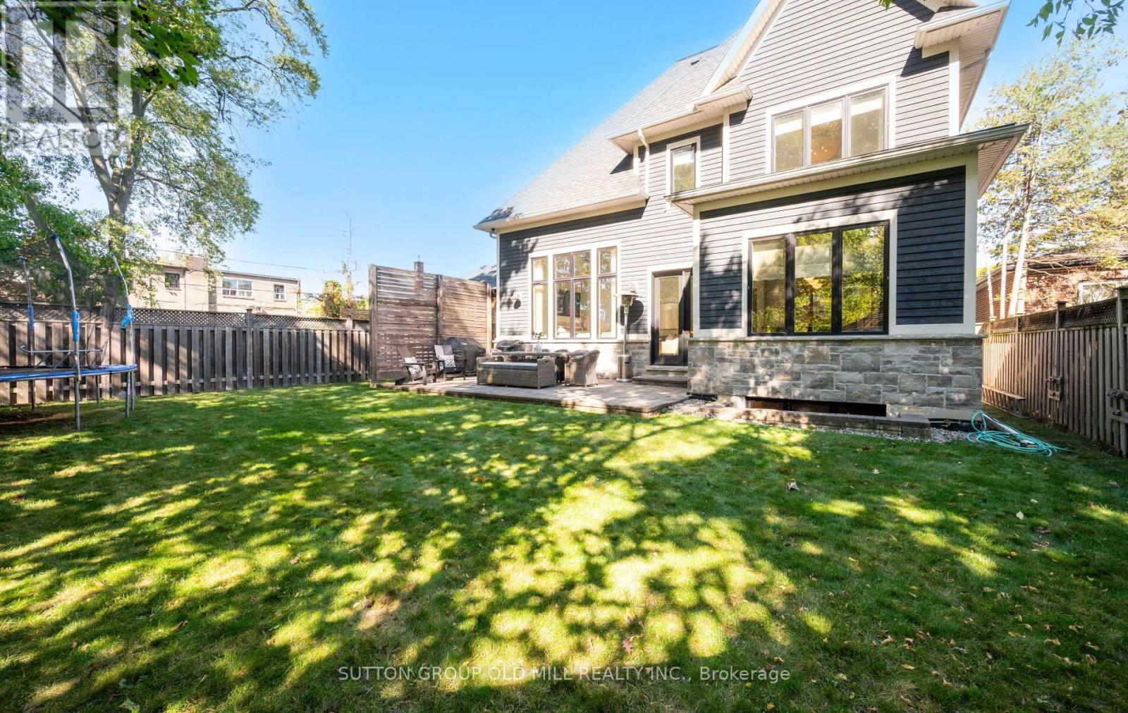 8 Cumberland Drive, Mississauga, Ontario  L5G 3M6 - Photo 48 - W13157544