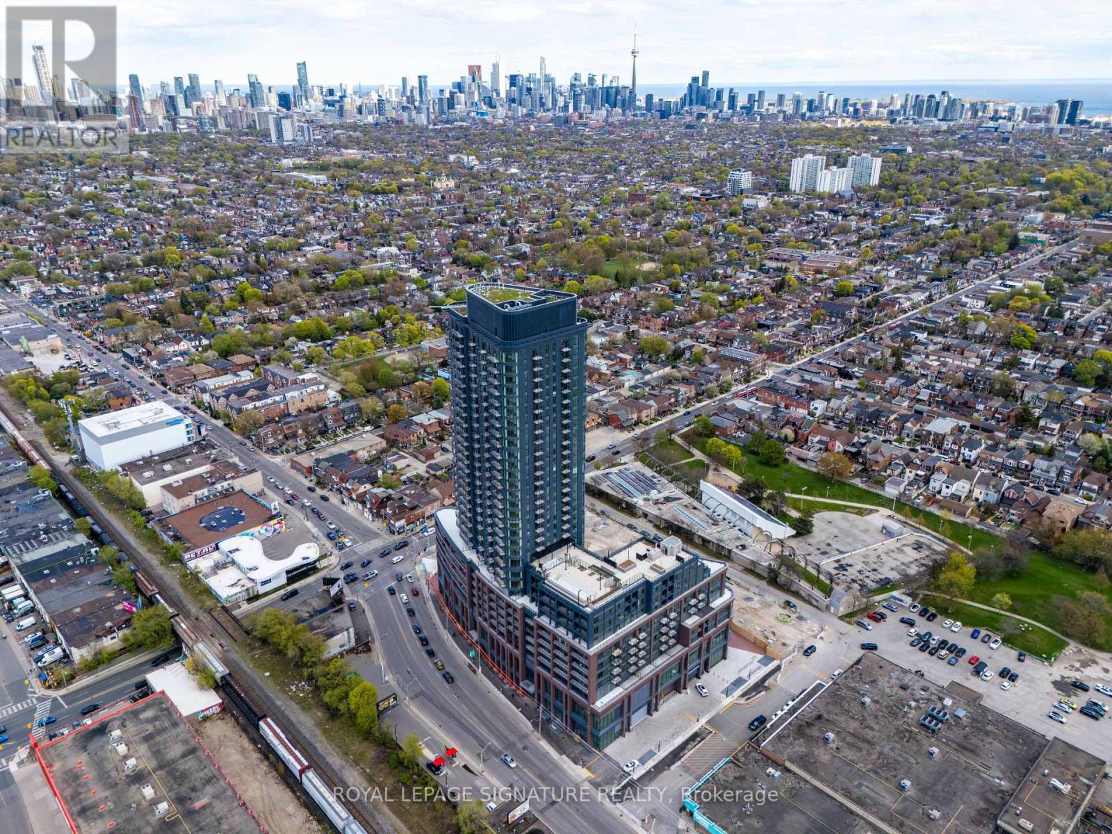 1601 - 1185 Dupont Street, Toronto, Ontario M6H 0G5 - Photo 4 - W13157554