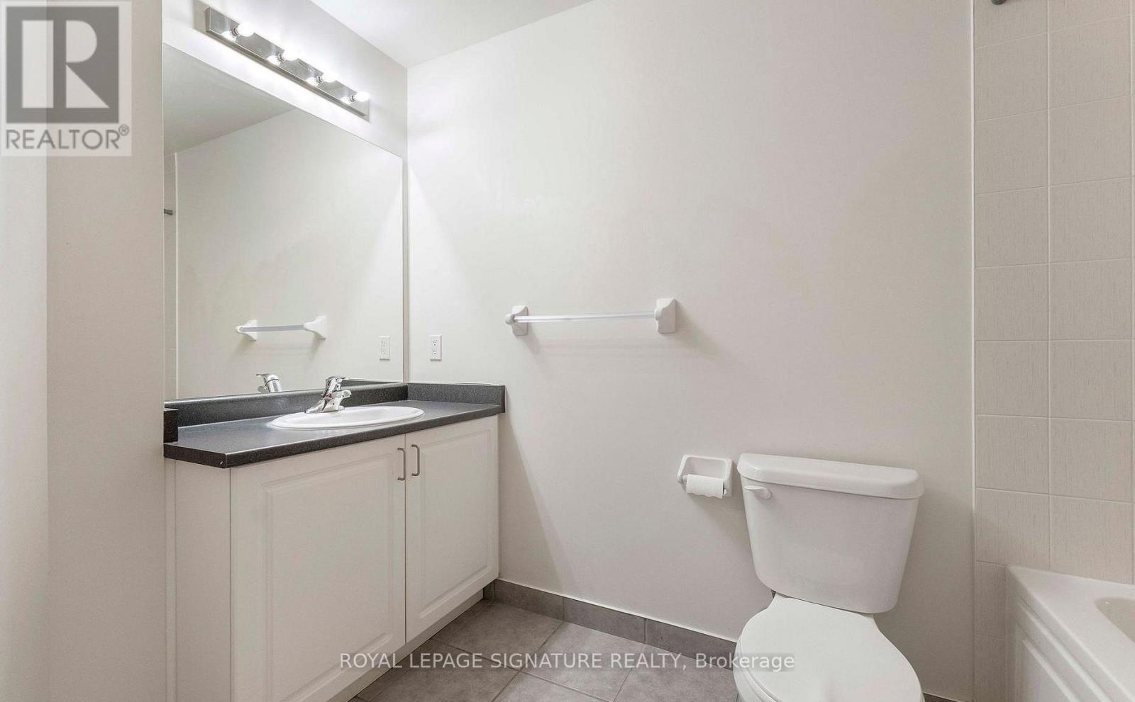 Ph216 - 349 Rathburn Road W, Mississauga, Ontario  L5B 0G9 - Photo 19 - W13157646