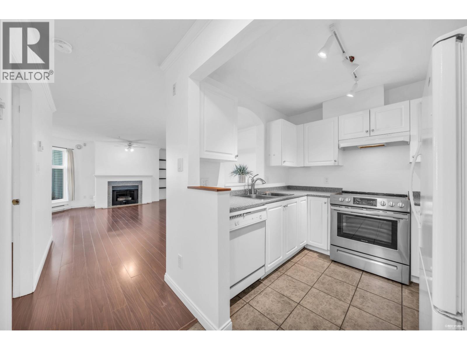 206 3638 Rae Avenue, Vancouver, British Columbia  V5R 2P5 - Photo 9 - R3126101