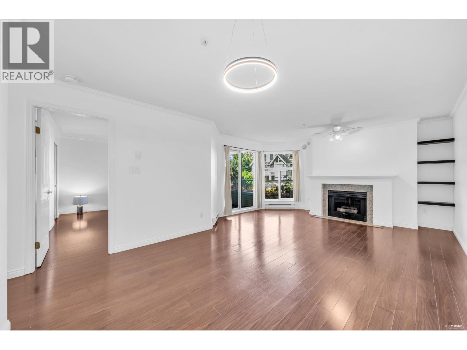 206 3638 Rae Avenue, Vancouver, British Columbia  V5R 2P5 - Photo 2 - R3126101