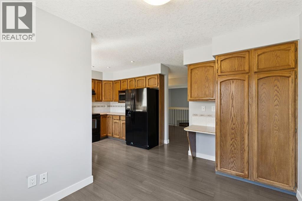 22 Glamis Gardens SW, Calgary, Alberta  T3E 6S4 - Photo 20 - A2310779