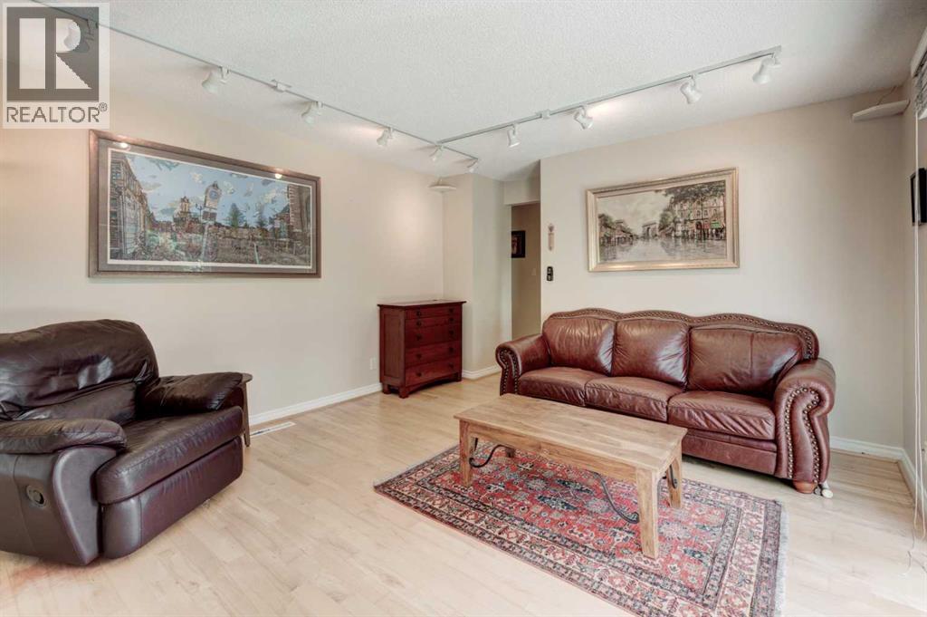 7316 Kananaskis Drive SW, Calgary, Alberta  T2V 2N2 - Photo 19 - A2311196