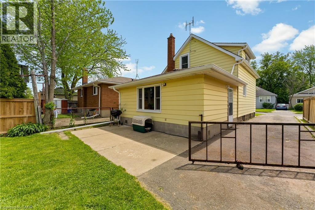 17 Moote Street, St. Catharines, Ontario  L2N 1B3 - Photo 36 - 40832373