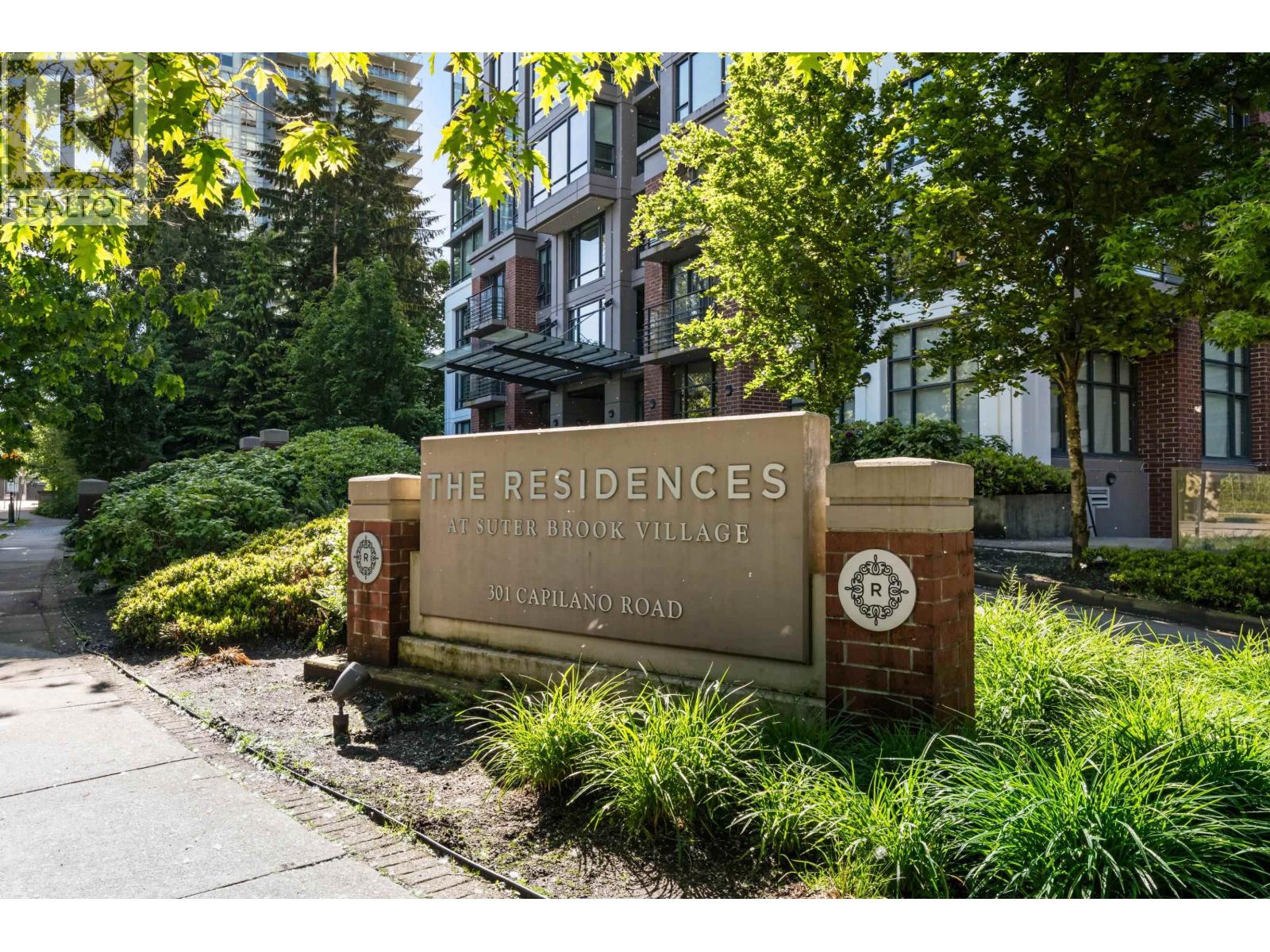 1707 301 Capilano Road, Port Moody, British Columbia  V3H 0G6 - Photo 2 - R3125827