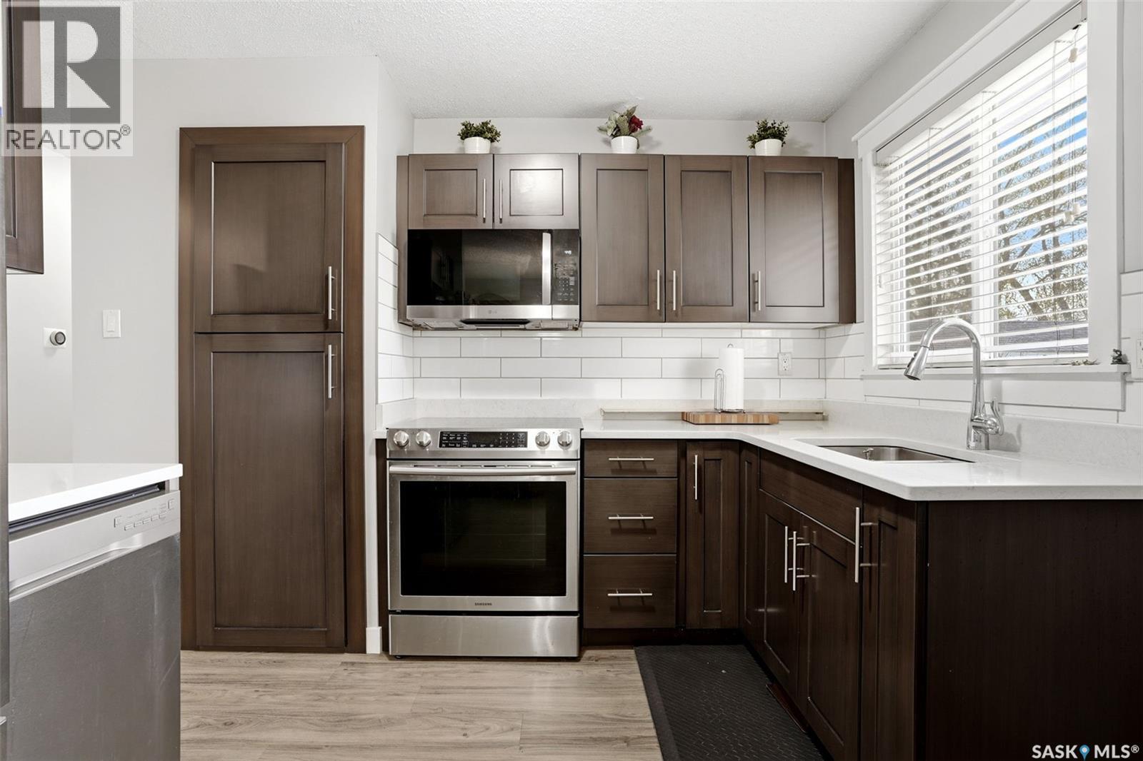 14 Diamond Street, Regina, Saskatchewan  S4N 5K2 - Photo 9 - SK036730