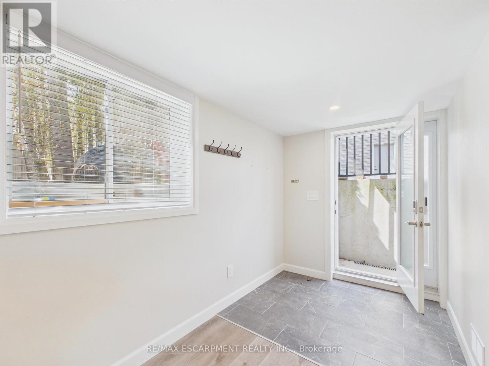 10 Thain Street W, Gravenhurst, Ontario  P1P 1Z6 - Photo 21 - X13157476