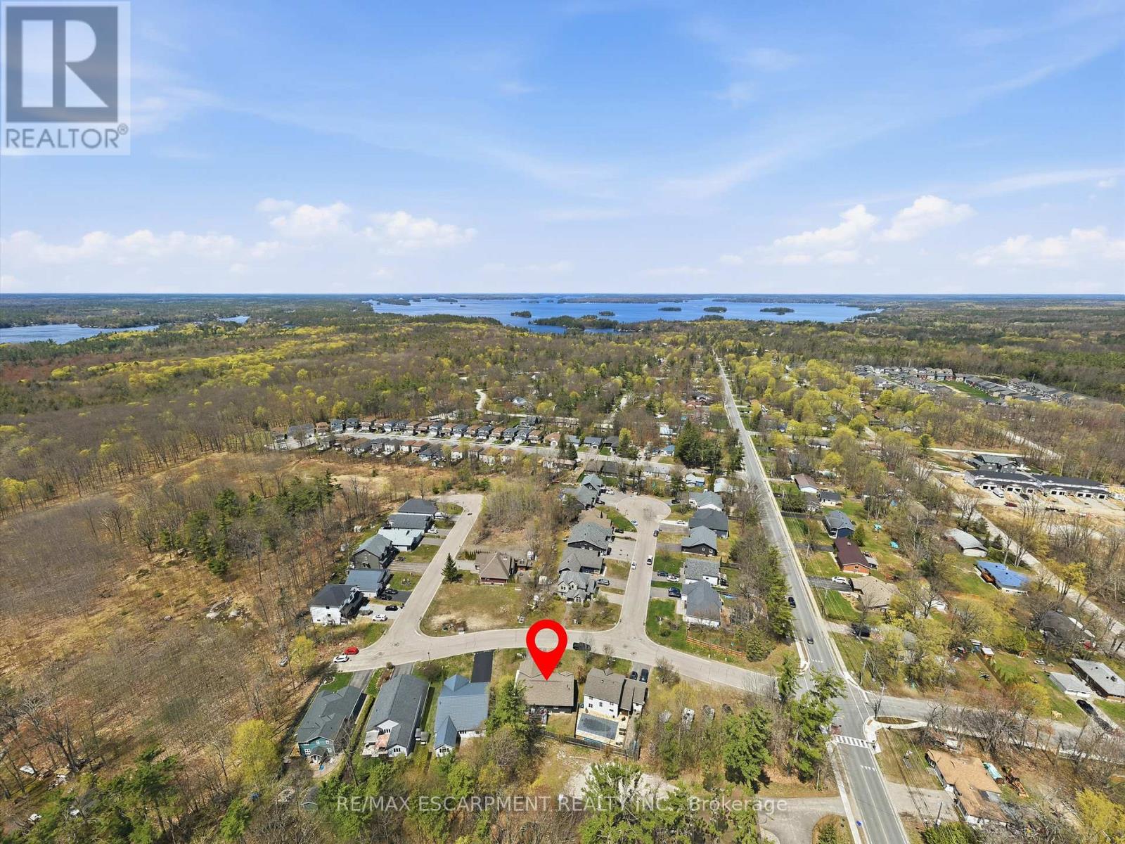 10 Thain Street W, Gravenhurst, Ontario  P1P 1Z6 - Photo 3 - X13157476