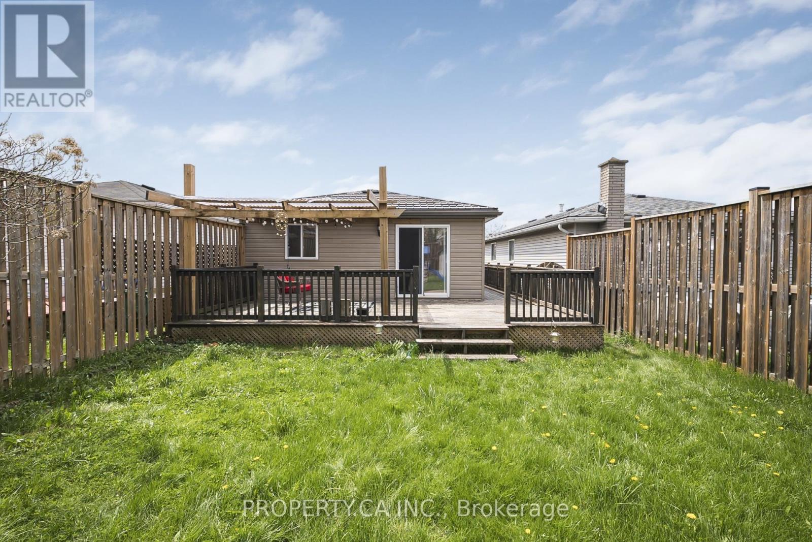 89 Ristau Crescent, Kitchener, Ontario  N2E 3A9 - Photo 39 - X13157488