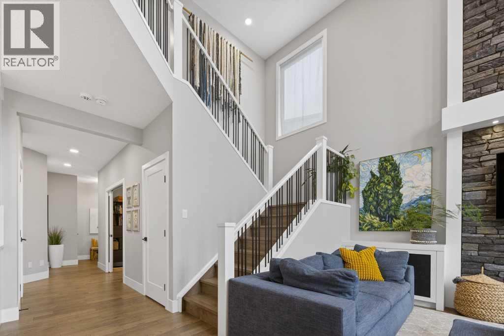 105 Westpoint Way SW, Calgary, Alberta  T3H 2A5 - Photo 12 - A2313304