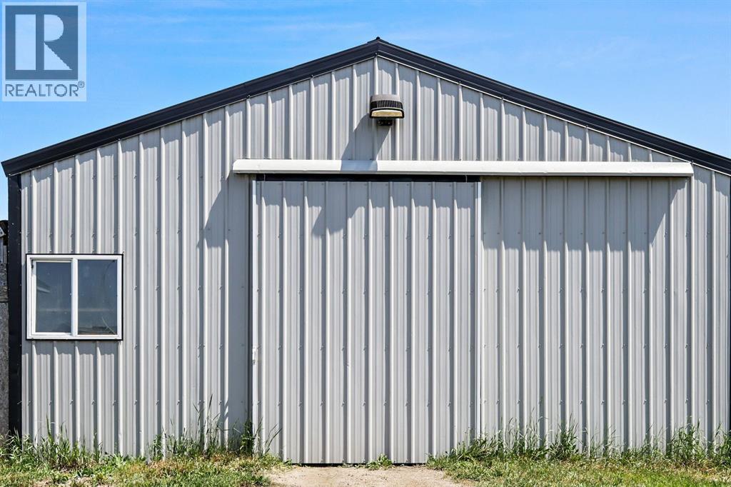 250020 Range Road 275, Rural Rocky View County, Alberta  T1P 1L7 - Photo 46 - A2313156
