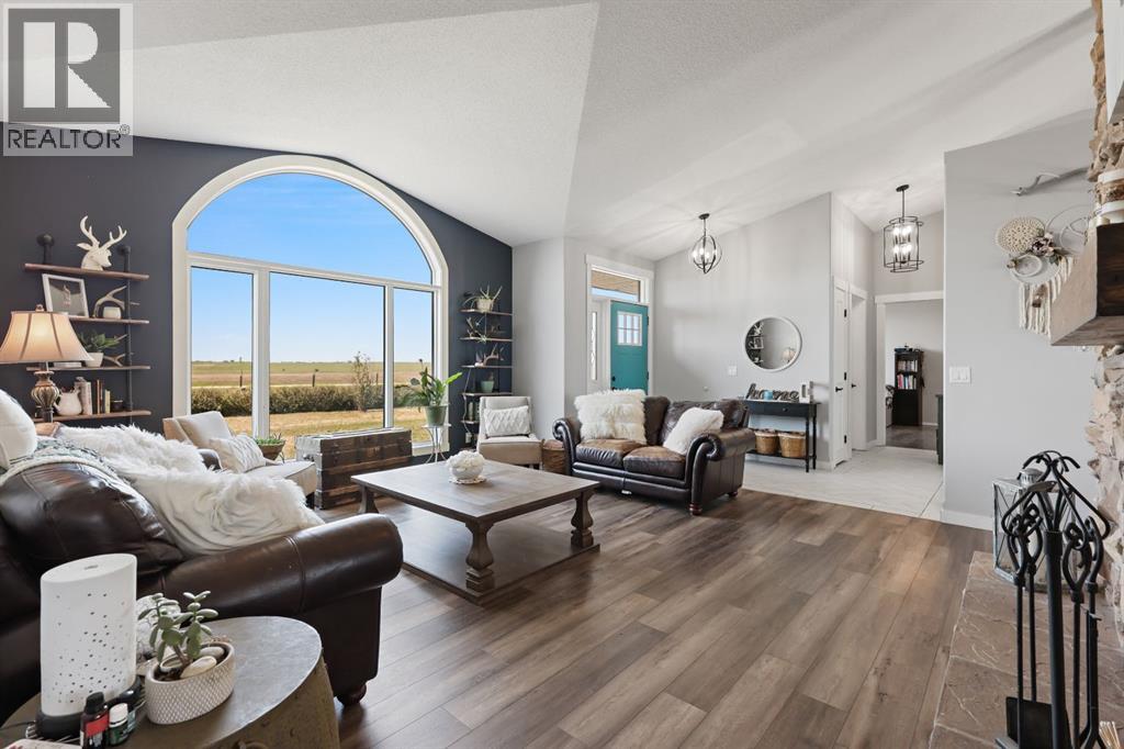 250020 Range Road 275, Rural Rocky View County, Alberta  T1P 1L7 - Photo 5 - A2313156