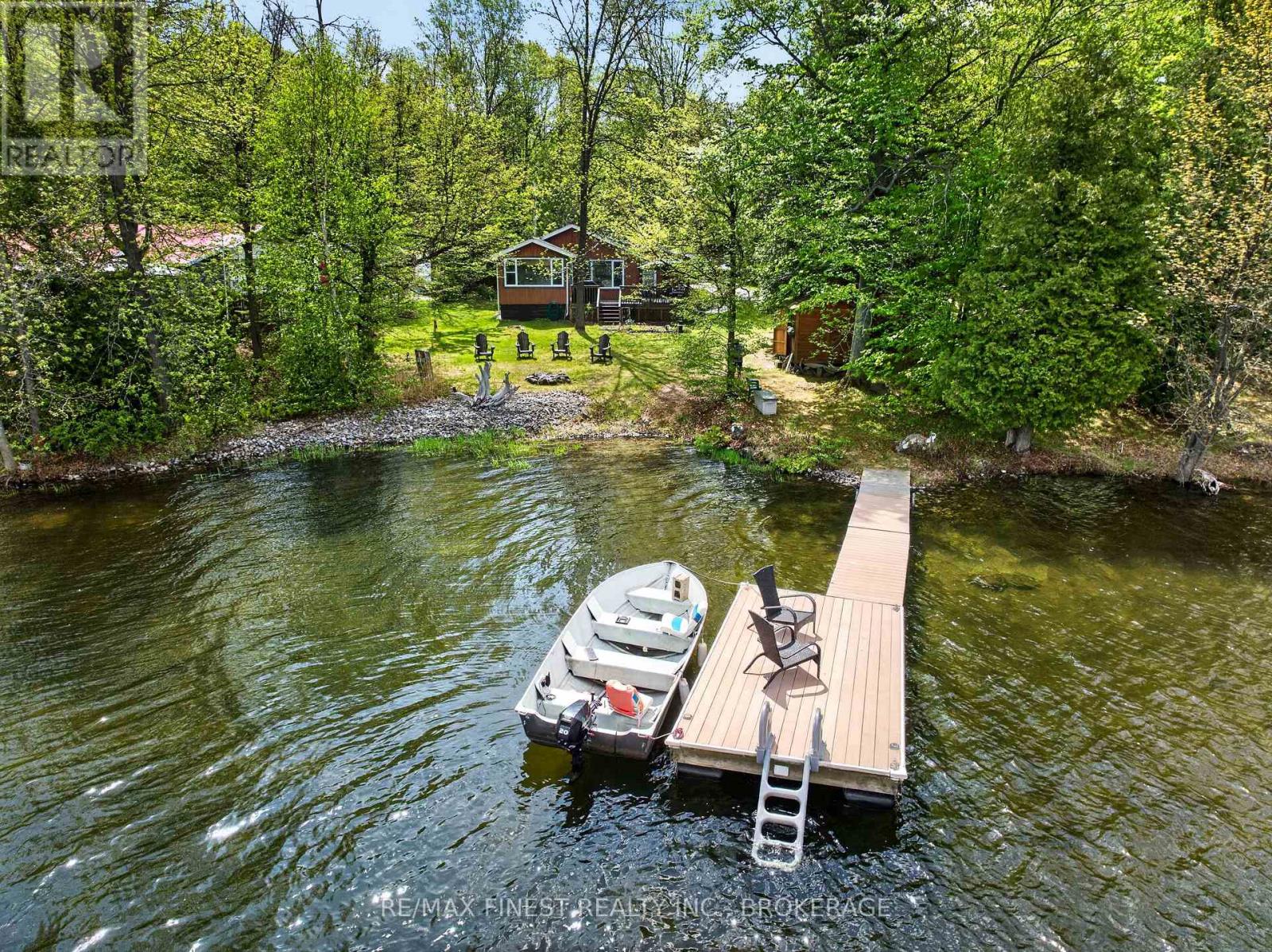 19 GULL BAY LANE, Frontenac, Ontario