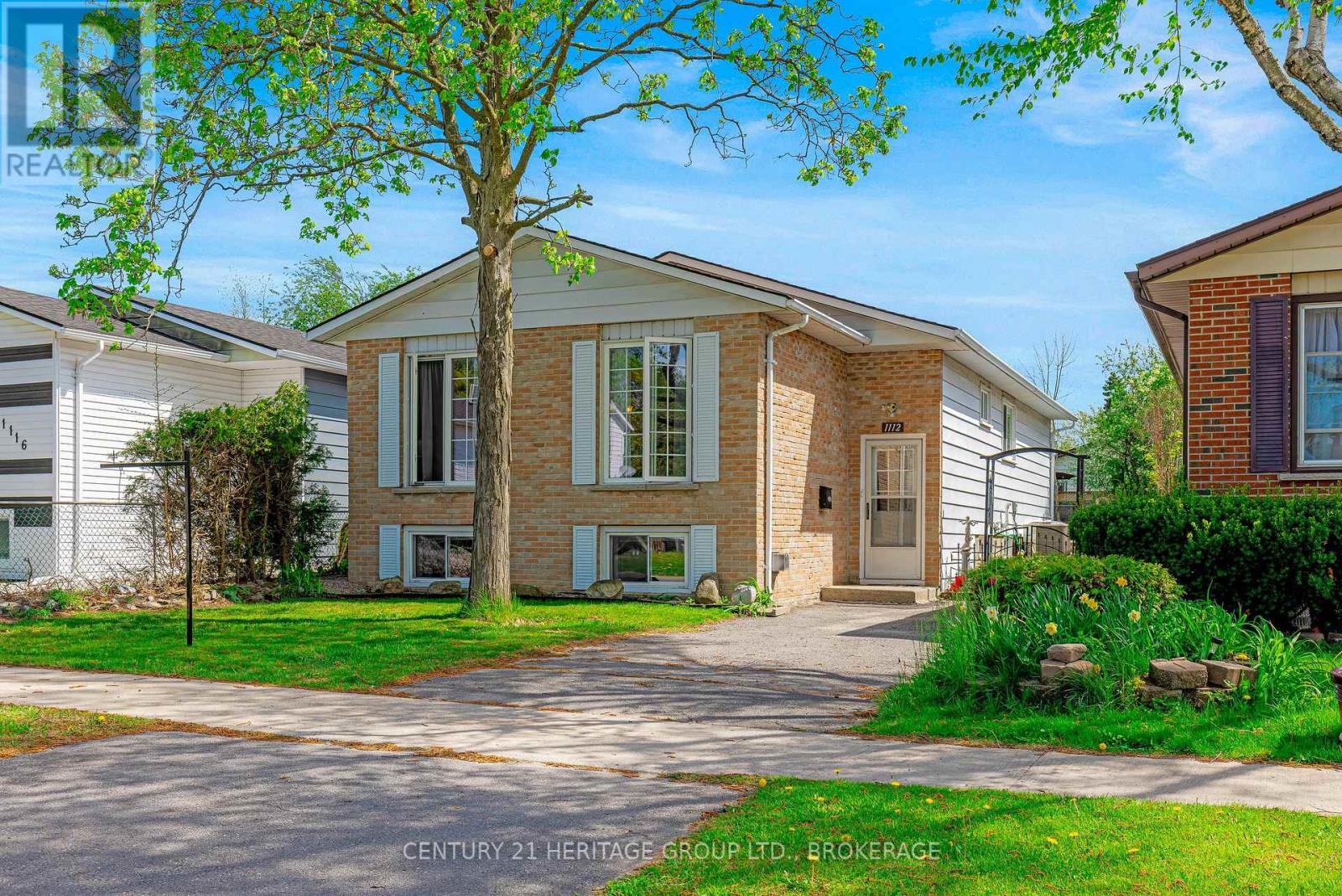 1112 BASSWOOD PLACE, Kingston, Ontario