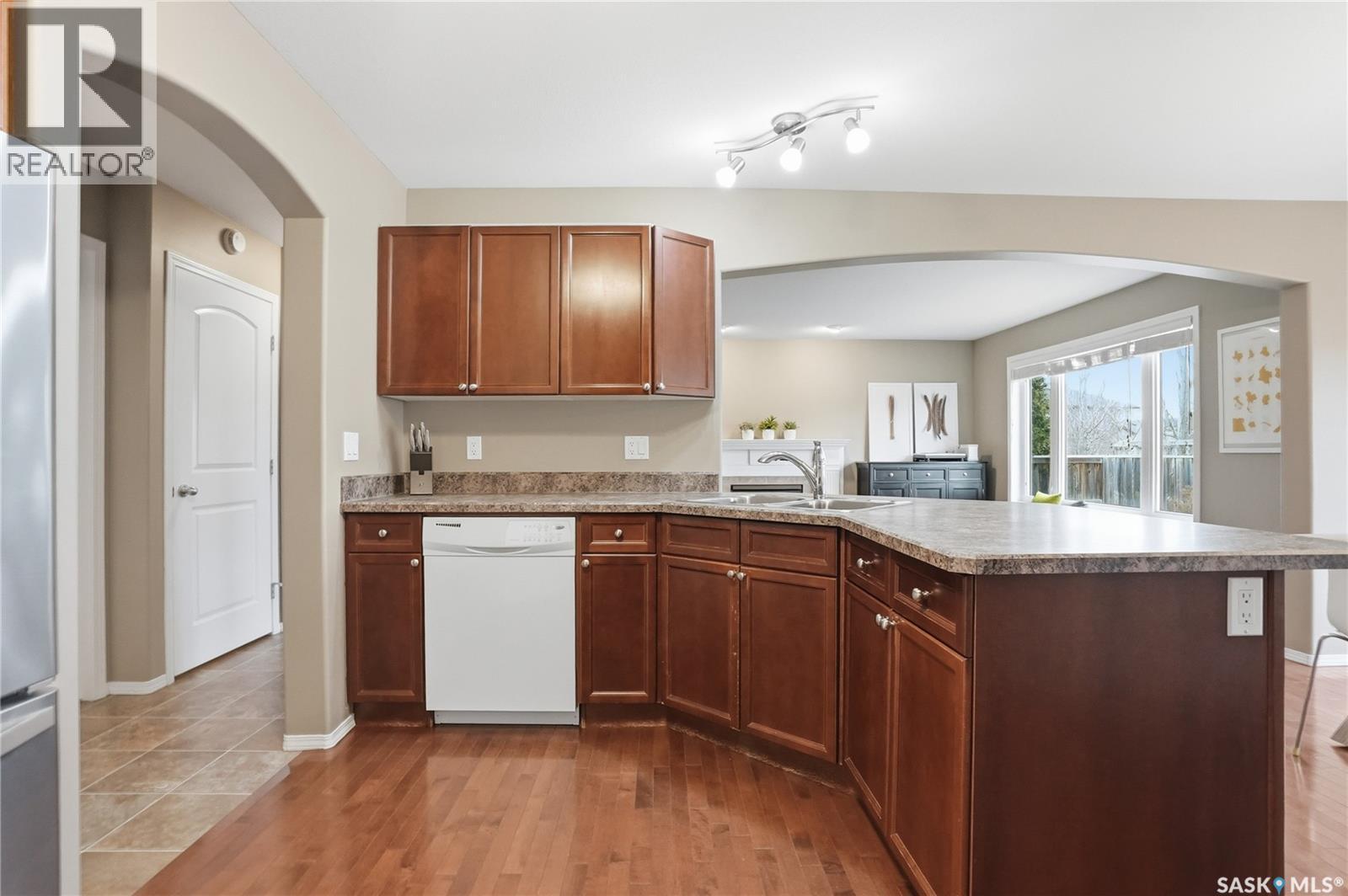 238 Stepney Crescent, Saskatoon, Saskatchewan  S7T 0A1 - Photo 8 - SK036366